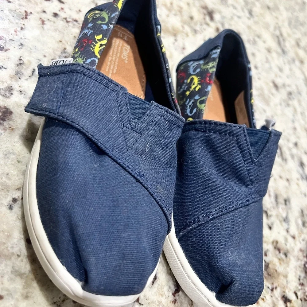 TOMS Navy Scorpion Print